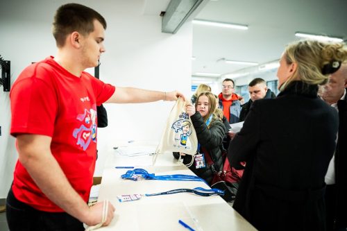 20251213BSY 08404331