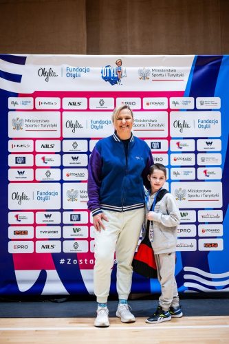 20251213BSY 12064386