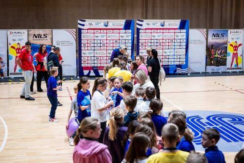 20251213BSY 12145371